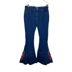 Home Folk Women’s Embroidered 5-Pockets Design Flare Jeans